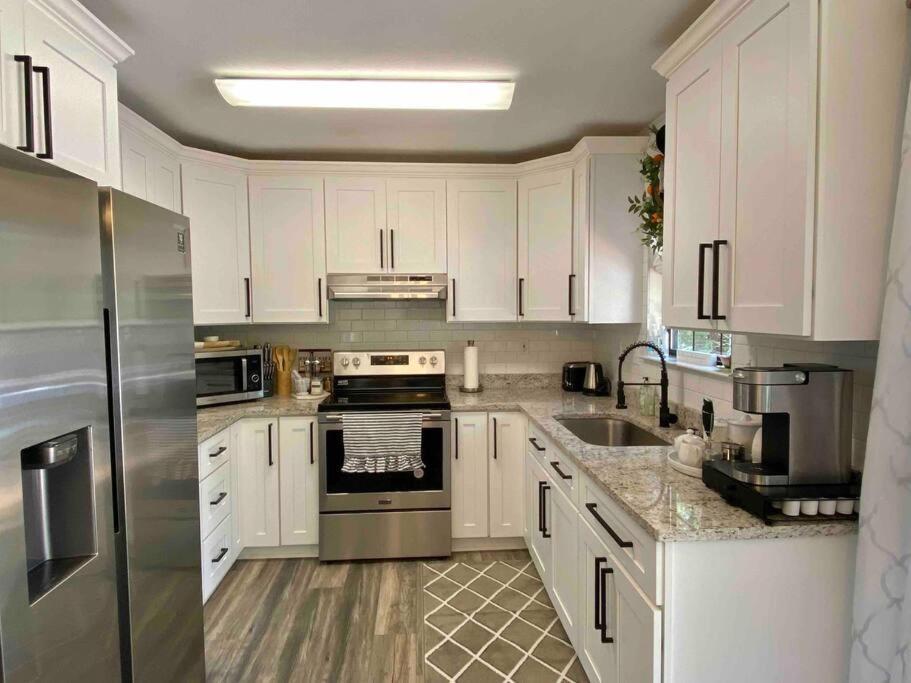 Donna'S Charm: 3 Br/King-Suite/Pools/Golf Daphne Exterior photo
